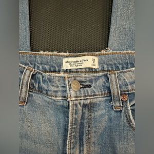Abercrombie&Fitch ankle straight ultra high rise jeans 💙